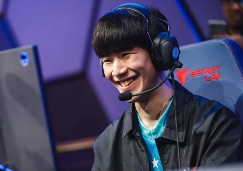 作为曾经并 作为曾经并